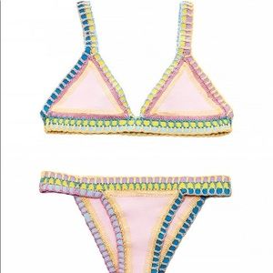 Large top/ medium bottom Kiini Bikini